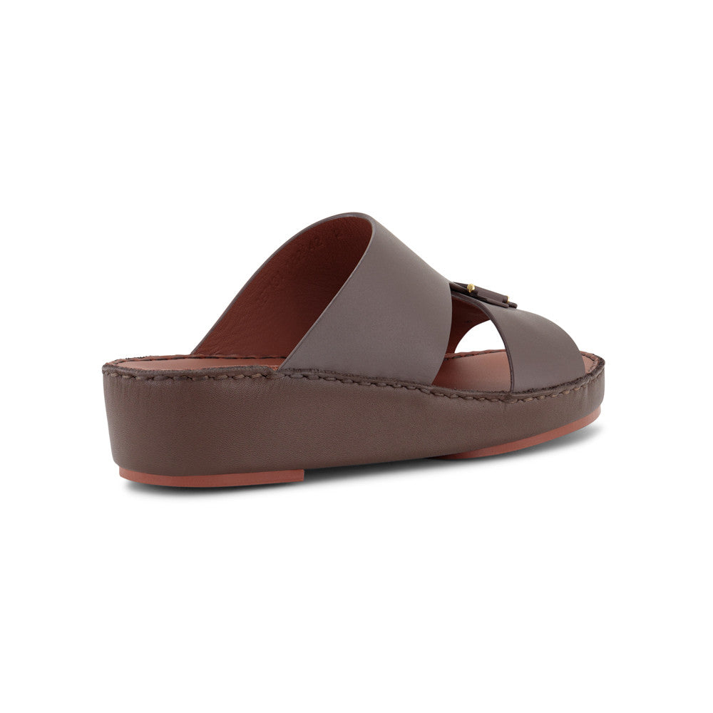 BROWN (182)