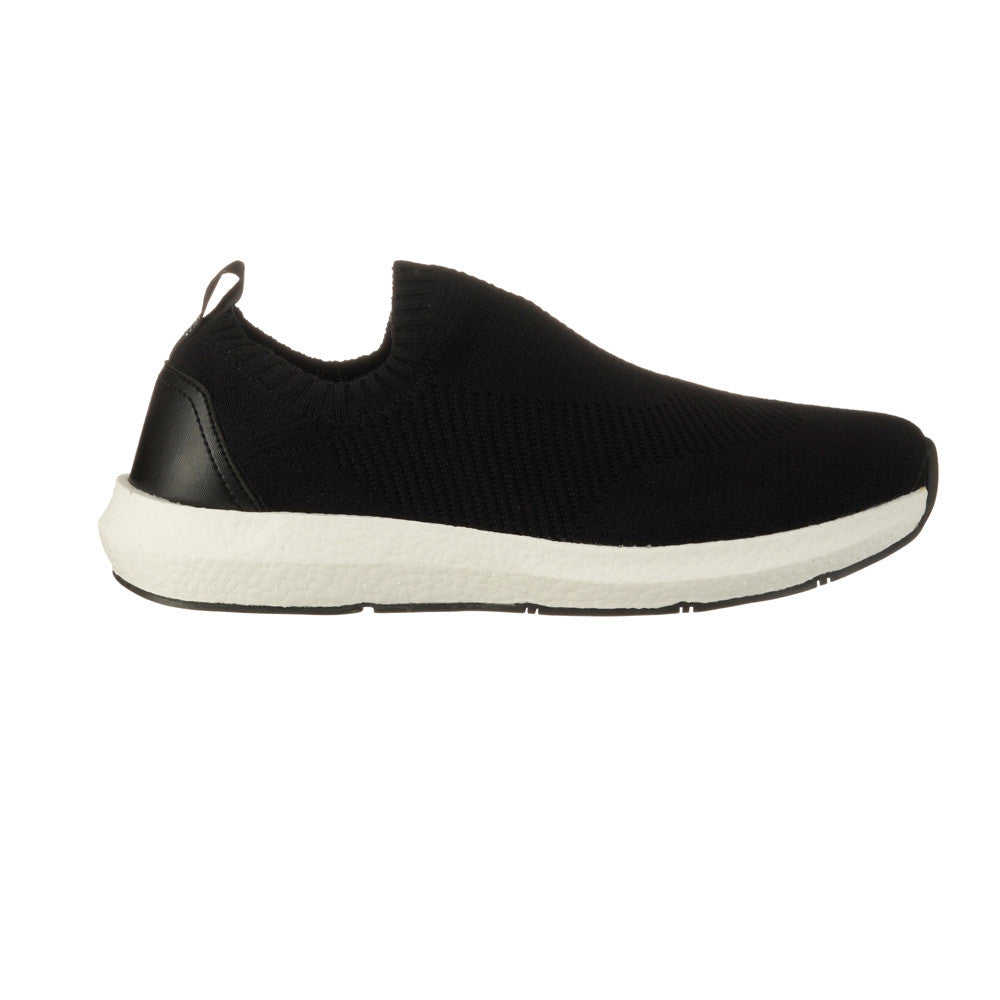 BLACK (058)