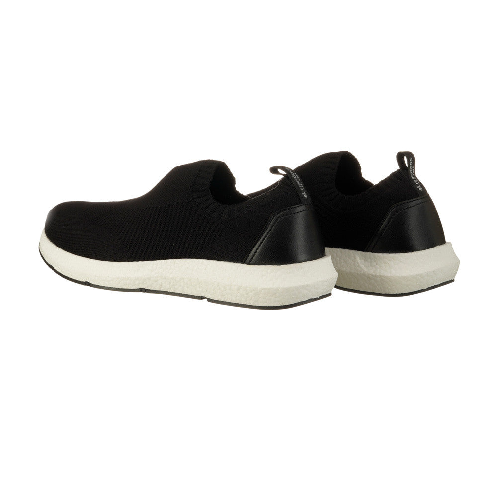 BLACK (058)