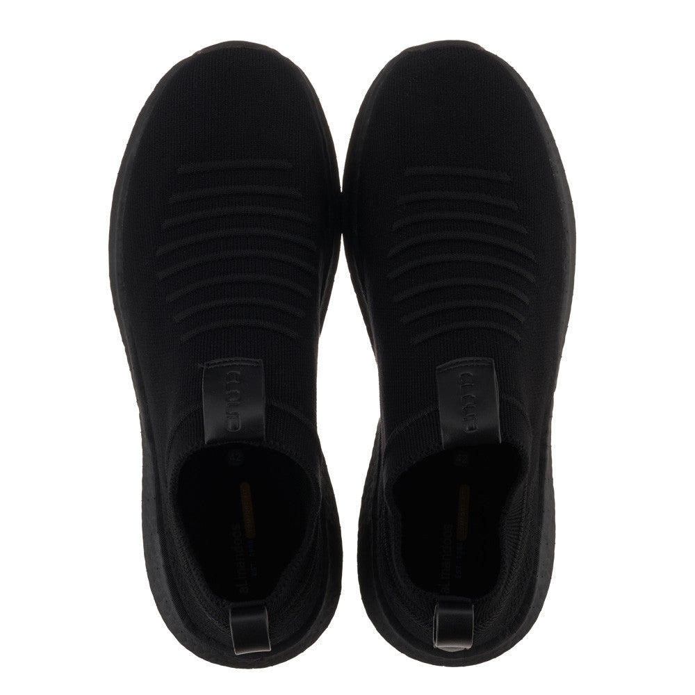 BLACK (058)