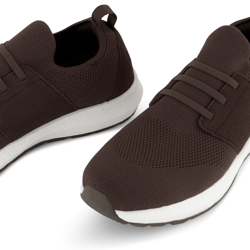 DARK BROWN