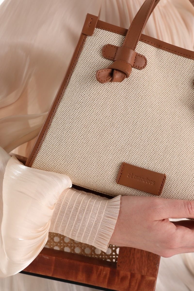 High Quality Canvas Ladies Handbag - Tan