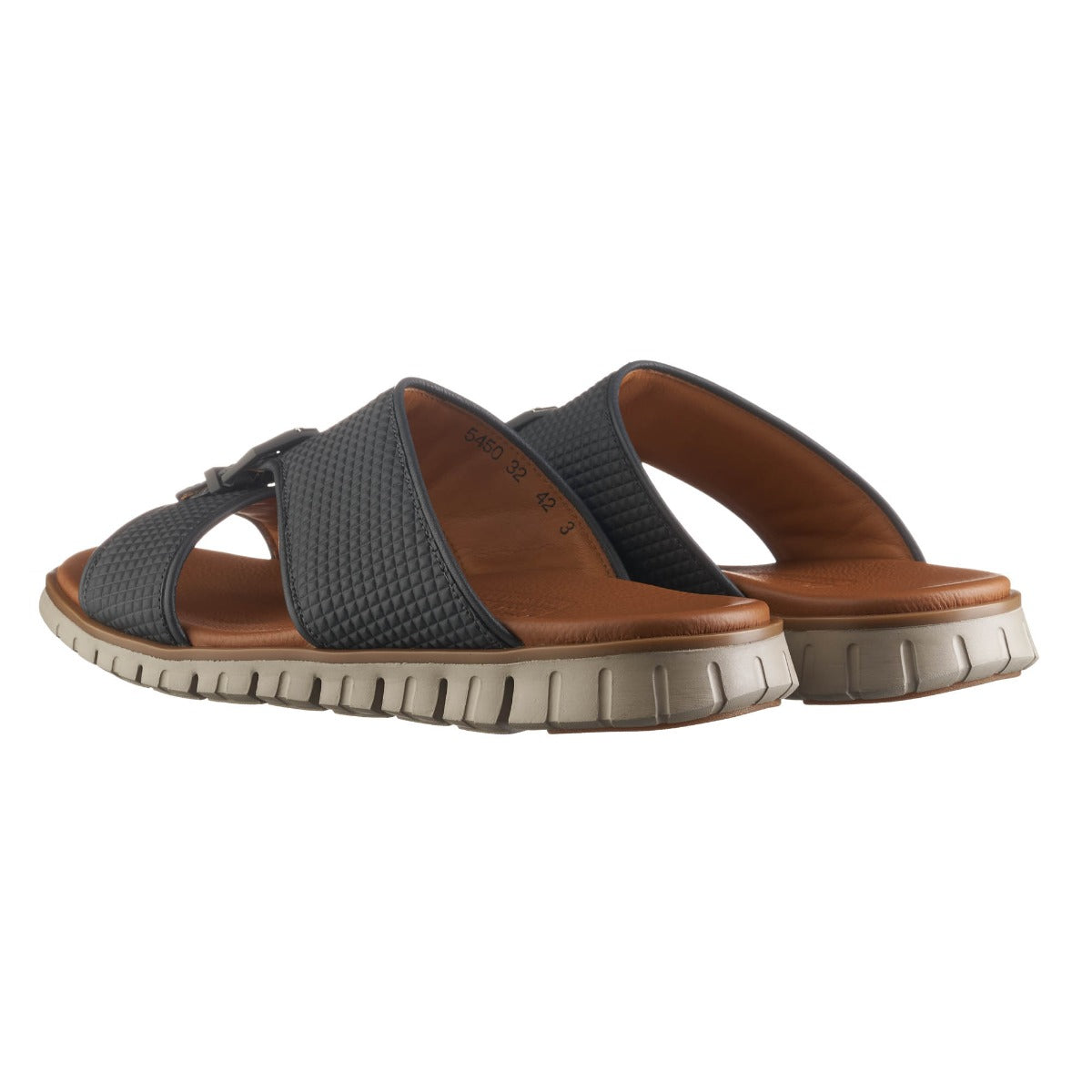 TAN (032)