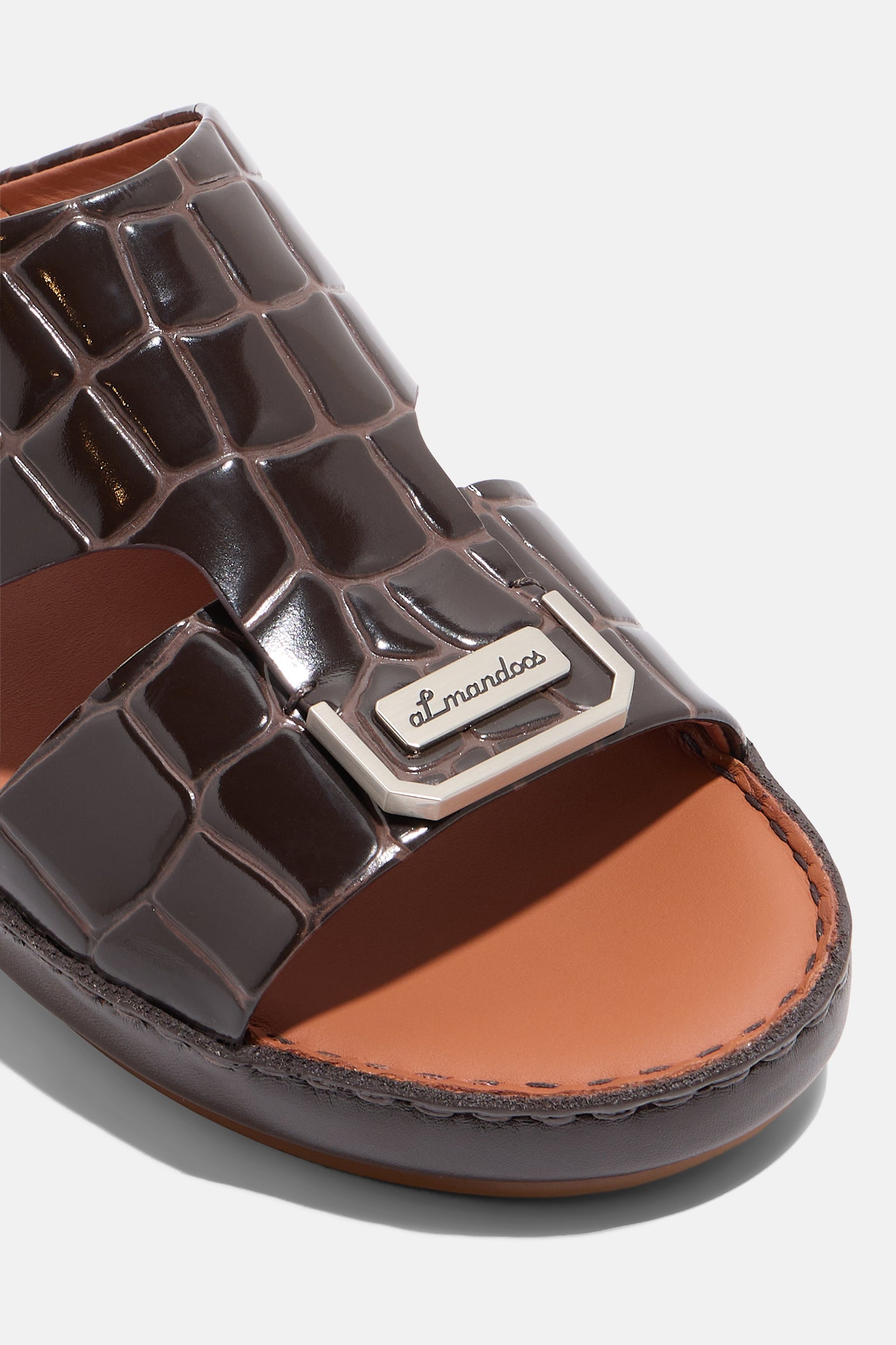 DARK BROWN