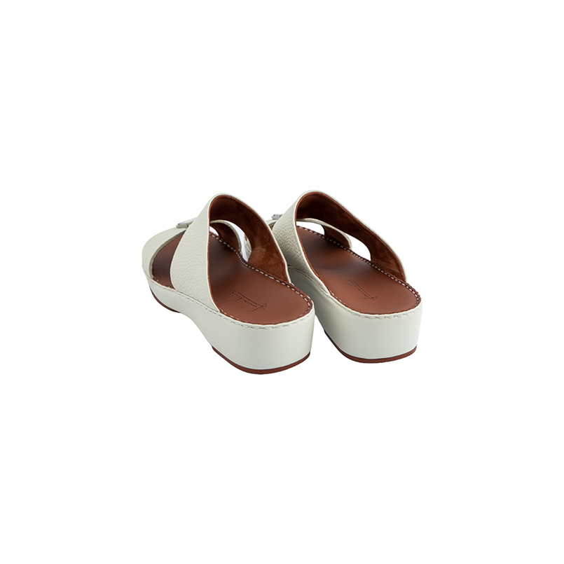 WHITE (004)